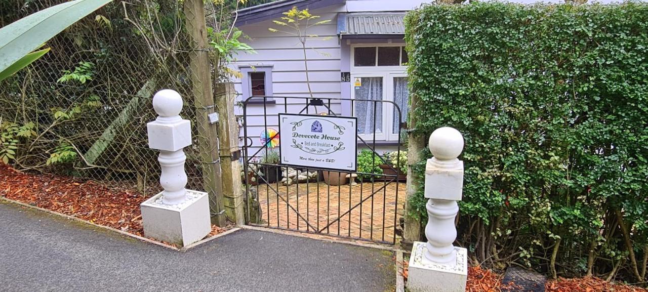 Dovecote House Bed & Breakfast Оукланд Екстериор снимка